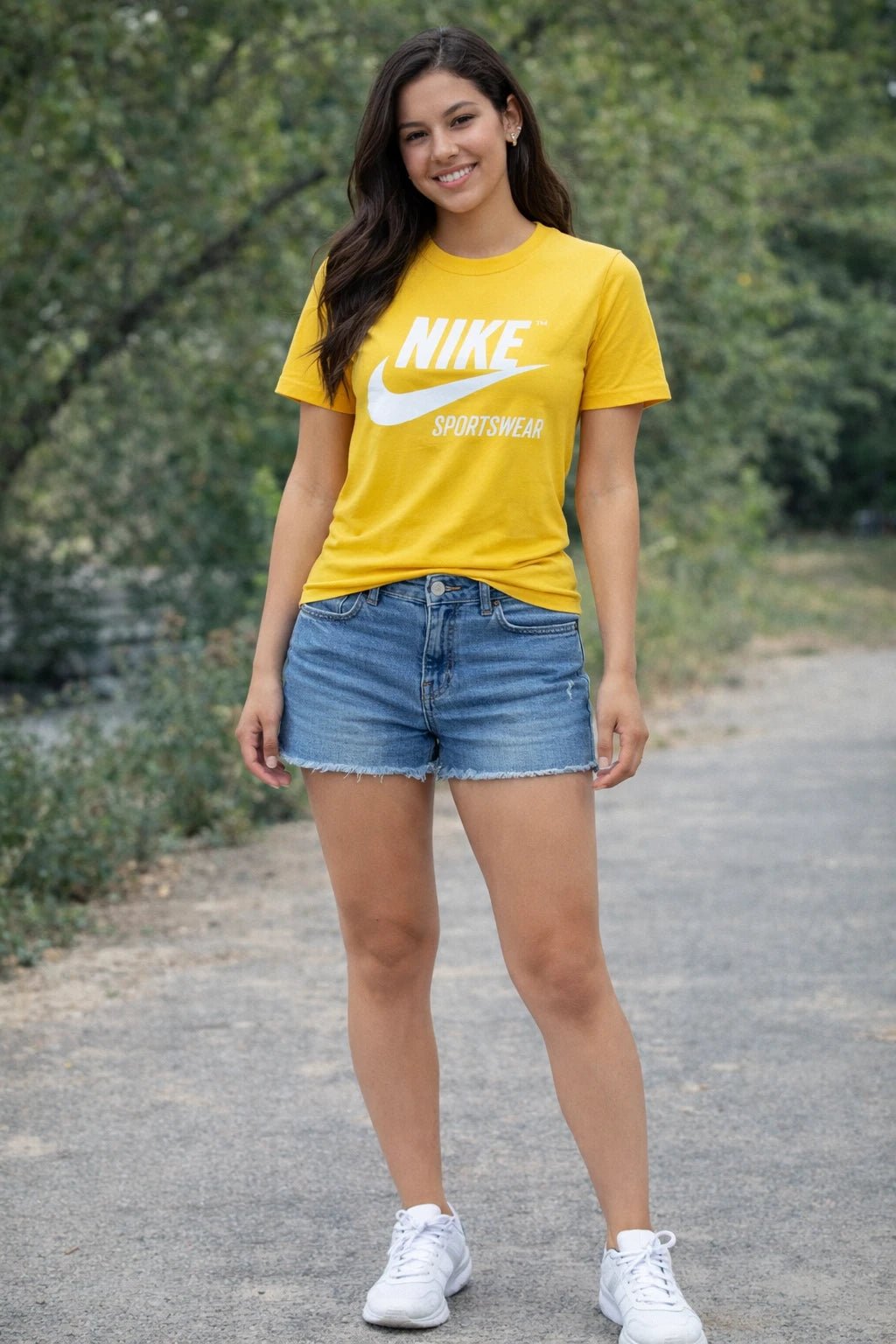 Polera Nike Mujer - Amarilla - LaOtraPrenda.cl - Polera