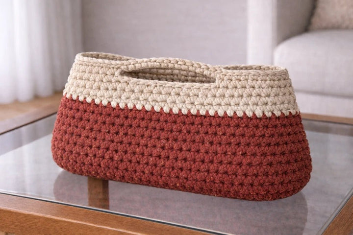 Cartera tejida a mano en trapillo terracota y crudo - LaOtraPrenda.cl - Cartera de mano